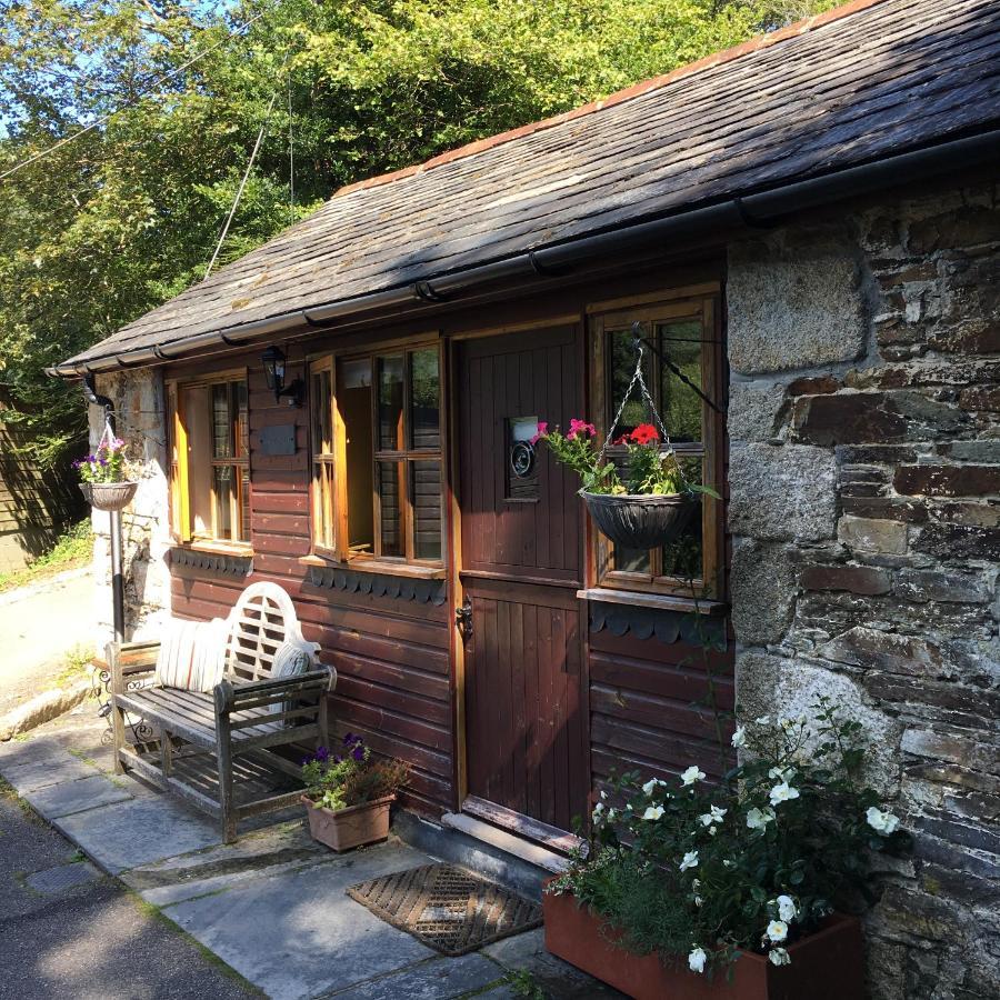 Romantic, Secluded Cottage In Cardinham Woods, Cornwall Buitenkant foto